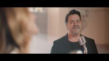 Ayla Celik - Ben Dünyanın En Büyük Aşıgı Olabilirim(Beyazıt Öztürk Düet Versiyon)