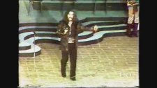 Barış Manço, Söyle Zalim Sultan'ı İlk Kez Okuyor (1985 İzmir Fuarı)