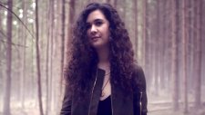Sara Hartman - Satellite