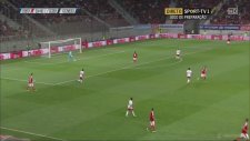 Alaba'dan Kendi Kalesine İlginç Gol