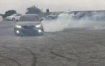BMW 2 Serisi ile yanlayan hatun