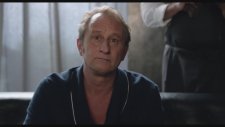 Une Famille A Louer (2015) Fragman