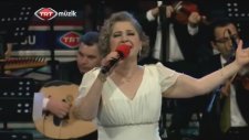 Ayşe Taş -Bir Ben Sevdim Gönülden Bir de Mecnun Ben Kadar
