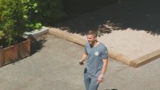 Poldi Tek Denemede!
