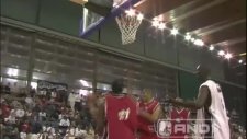 Az Kilolu Çok Yetenekli Sokak Basketbolcusu