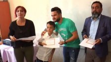 Konyasporlu Ömer Ali Şahiner karne dağıtım törenine katıldı