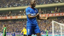 Demba Ba'dan Şık Kafa Golü