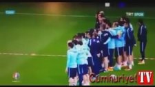 Arda Turan Takım Fotoğrafına Girmedi