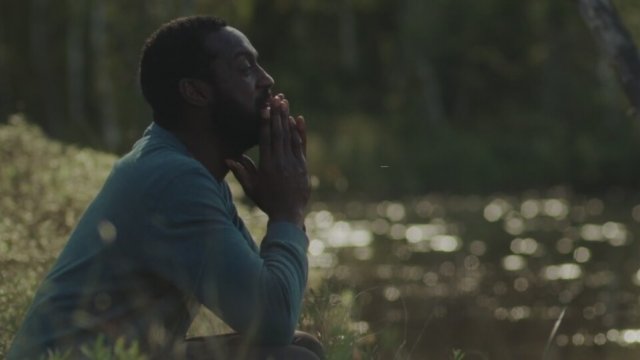 Francis (2015) Fragman