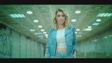 Zeynep Mansur - Yine Bana Zor Geliyor