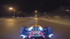 Oyuncak Araba İle Gece İstanbul Trafiği