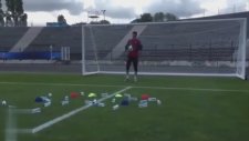 Petr Cech'in Seken Top Antremanı!