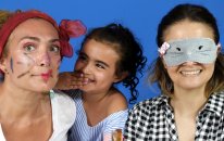 UmiKids ile Gözü Kapalı Makyaj | Hello Kitty Makyajı | EvcilikTv