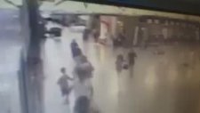 Onlarca Kişinin Hayatını Kurtaran Kahraman Polis