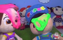 Pepee ve Niloya slime oynarken yüzlerine slime bulaştırıyor. Canım Kardeşim Müge, Mete, Elsa izliyor