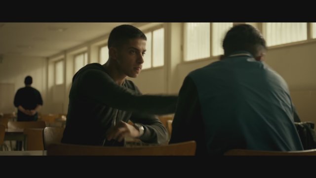 Black (2015) Fragman
