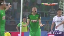 Burak Yılmaz'dan Hakeme: Allah Belanı Versin