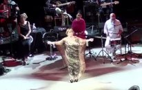 Sezen Aksu -