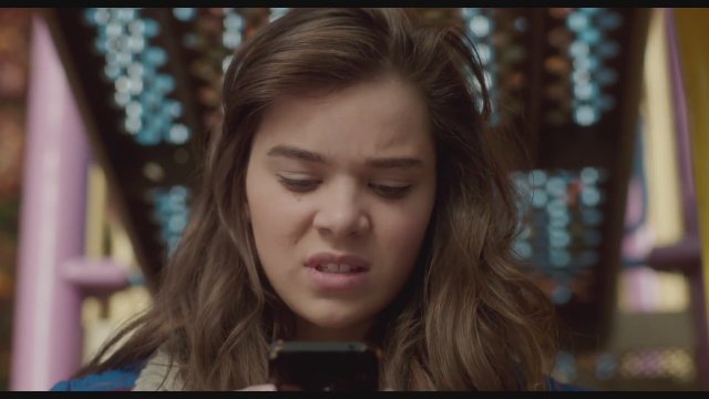 The Edge of Seventeen (2016) Fragman - Kırmızı Şerit