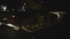 Atatürk Havalimanı'nı Tanklar Ablukaya Aldı (Periscope)