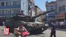 TANKLAR YOLLARDAN ÇEKİLMEYE BAŞLANDI TÜM DİNSİZ İMANSIZ ATEİST KAFİR KEMALIN ASKERLERİ TUTUKLANDI