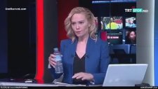 TRT Spikeri Tijen Karaş Darbe Bildirisini Okumadan Hemen Önce