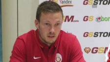 Martin Linnes gazetecilerin sorularını cevapladı