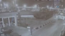 Darbeciler Tankları Kışladan Böyle Çıkardı