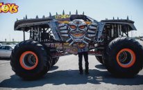 Canavar Arabalar - Kamyonlar ToysTV'de! MONSTER TRUCKS Clip on ToysTV!