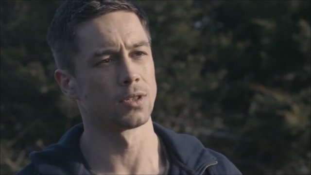 Traders (2015) Fragman