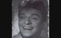 Zeki Müren -Gözlerin Doğuyor Gecelerime