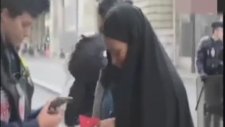 Fransız Polisi Çarşaflı Kadını Tartakladı!