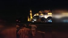 Şehzade Camii Müezzini Darbeci Askere Böyle Seslendi