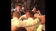 Robin Van Persie Simon Kjaer Düğünde Türk Oyun Havası