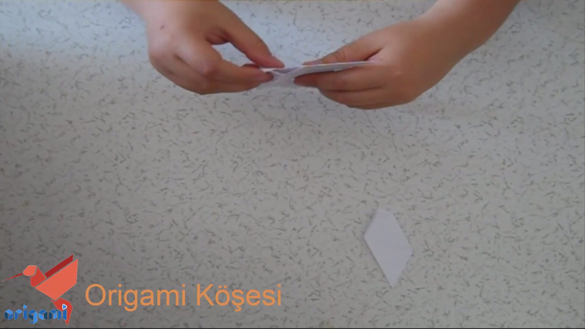 Kağıttan Frizbiye Dönüşen Ninja Yıldızı Nasıl Yapılır Origami Köşesi