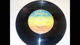 Nuri Sesigüzel - Gurbet Yolu Gariplerin Yoludur - Nostaljik Müzik Nuri Sesigüzel - Gurbet Yolu Gariplerin Yoludur - Nostaljik Müzik