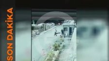 İsrail Büyükelçiliği'ne Saldırı Anı Görüntüleri