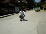 bak sen Şu amcayaa!!!