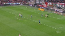 Ajax, Utrecht'i 3-2 Yendi