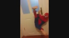 Spider Man Dabbe Taktiğiyle Kapı Açma Yöntemi