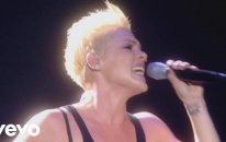 P!nk - 18 Wheeler