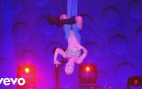P!nk - Fingers