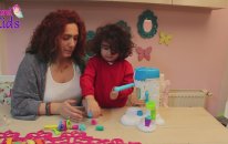 Oyun Hamuru Play Doh Oyunları | Bebek Mira ile Oyuncak Açma