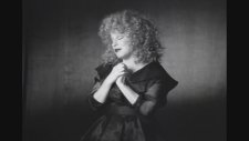 Bette Midler - Wind Beneath My Wings