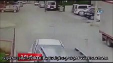 Nişanlısını Görebilmek İçin Çarşaf Giyen Adam