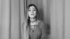 Feride Hilal Akın - Vazgeçtim (Akustik Canlı Performans)
