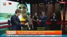 Gıda Tarım Hayvancılık Bakanının Amelie'ye Ödül Vermesi