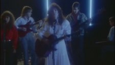 Kathy Mattea - Eighteen Wheels And A Dozen Roses