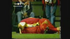 Maçta Dönen Cem Yılmaz'ın Kafası