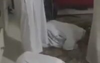 Namaz Kılarken Uykuya Yenik Düşen Çocuklar